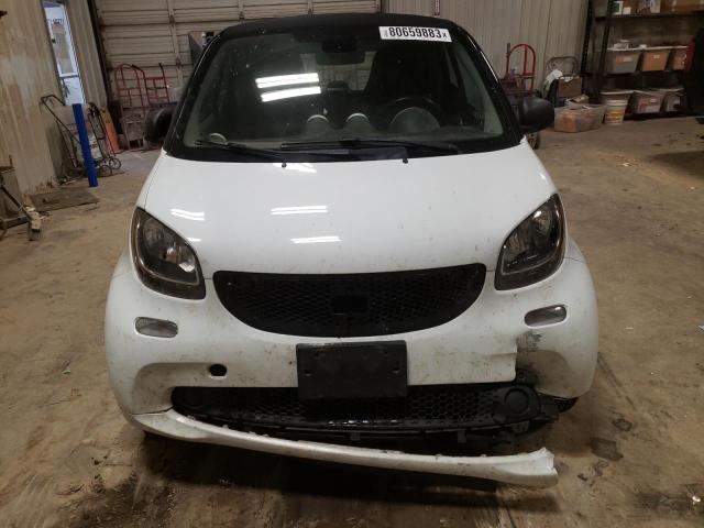 Photo 4 VIN: WMEFJ5DA3HK173830 - SMART FORTWO 