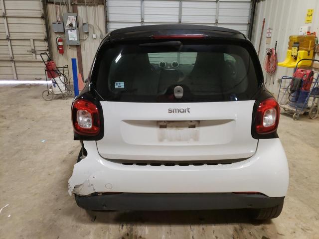 Photo 5 VIN: WMEFJ5DA3HK173830 - SMART FORTWO 