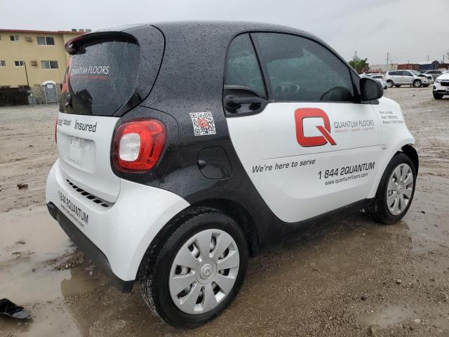 Photo 2 VIN: WMEFJ5DA3HK186707 - SMART FORTWO 