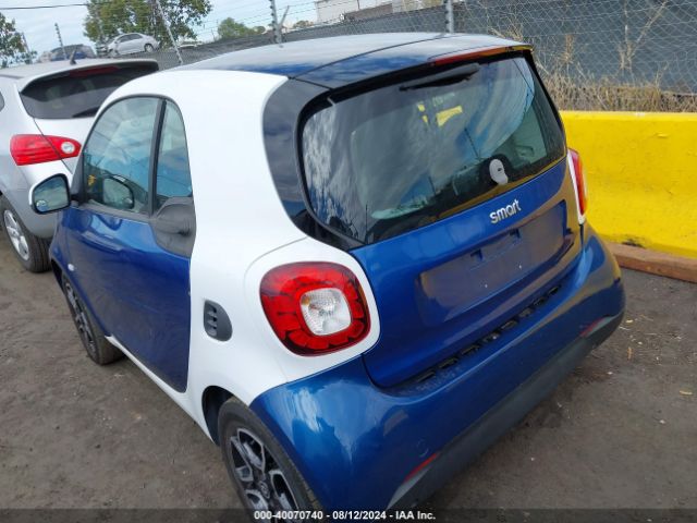 Photo 2 VIN: WMEFJ5DA4GK052948 - SMART FORTWO 