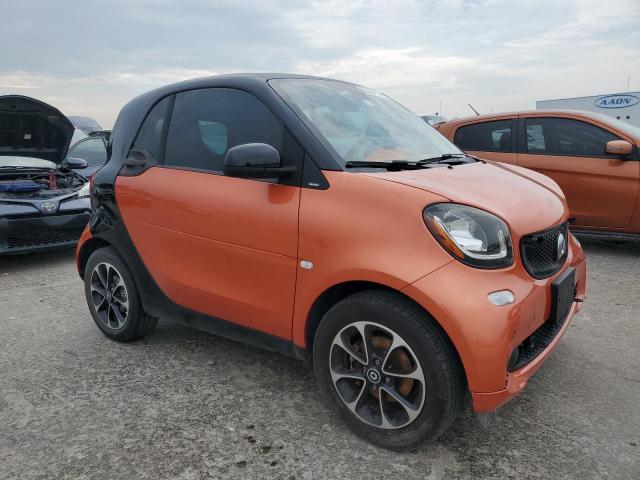 Photo 3 VIN: WMEFJ5DA4GK063576 - SMART FORTWO 