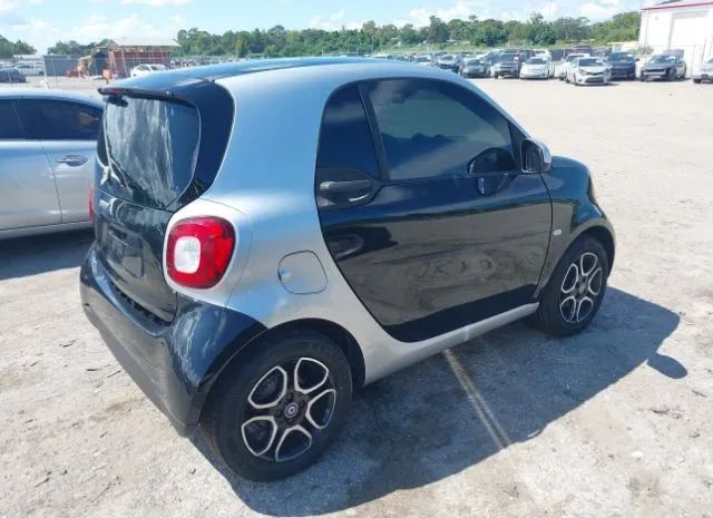 Photo 3 VIN: WMEFJ5DA4GK069085 - SMART FORTWO 