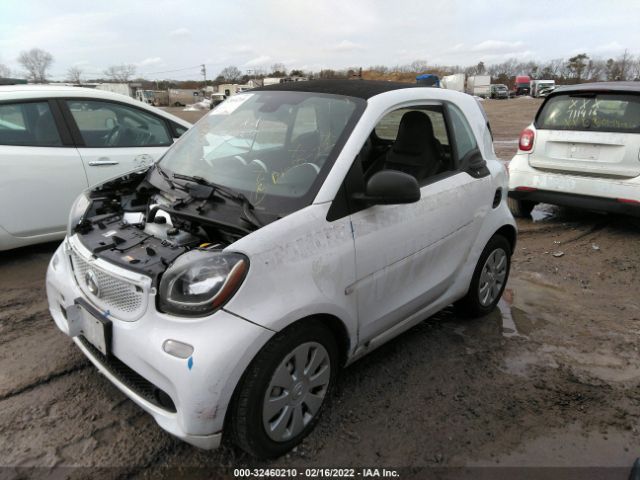 Photo 1 VIN: WMEFJ5DA4HK168362 - SMART FORTWO 