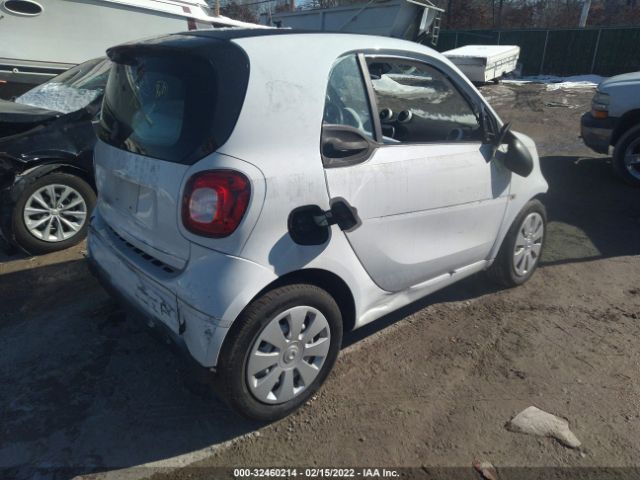 Photo 3 VIN: WMEFJ5DA4HK168605 - SMART FORTWO 