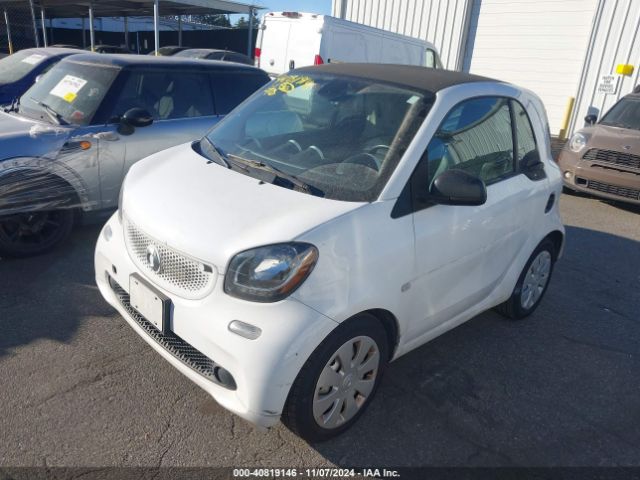 Photo 1 VIN: WMEFJ5DA4HK168684 - SMART FORTWO 