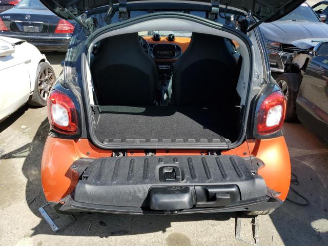 Photo 9 VIN: WMEFJ5DA4HK176199 - SMART FORTWO 