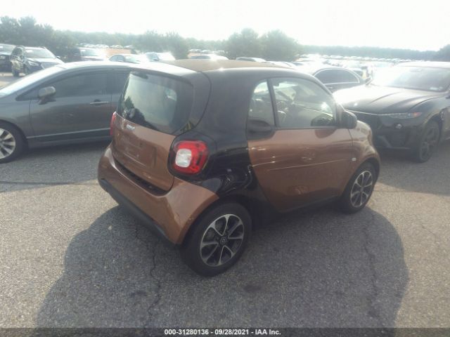 Photo 3 VIN: WMEFJ5DA4HK196534 - SMART FORTWO 