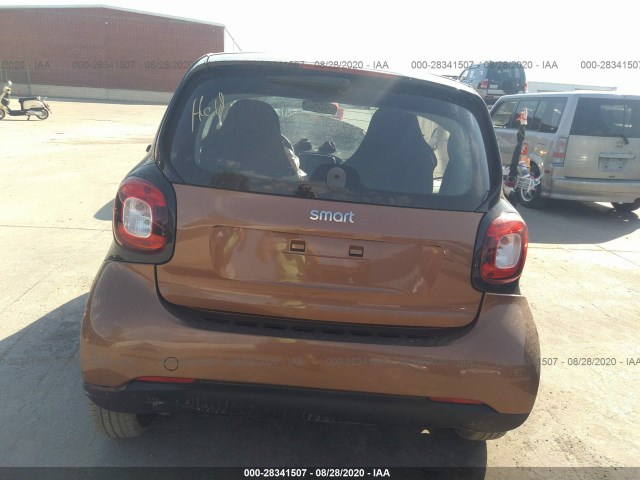 Photo 7 VIN: WMEFJ5DA5GK073064 - SMART FORTWO 