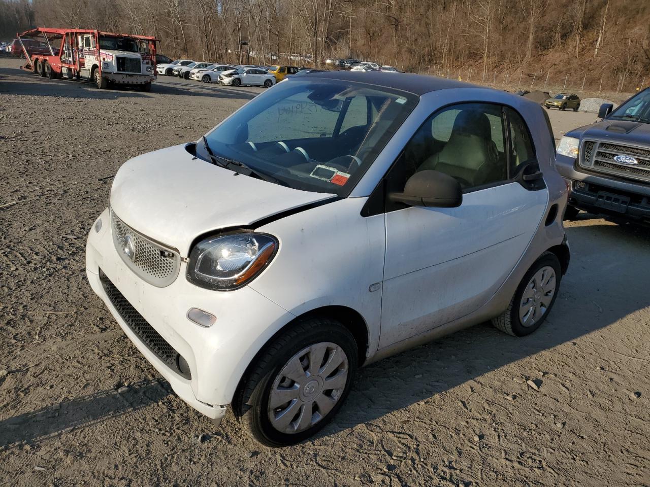 Photo 0 VIN: WMEFJ5DA5GK081617 - SMART FORTWO 