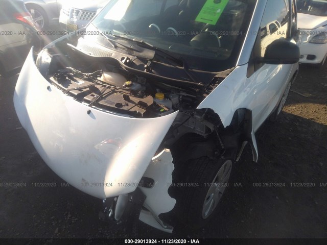 Photo 5 VIN: WMEFJ5DA5HK168466 - SMART FORTWO 