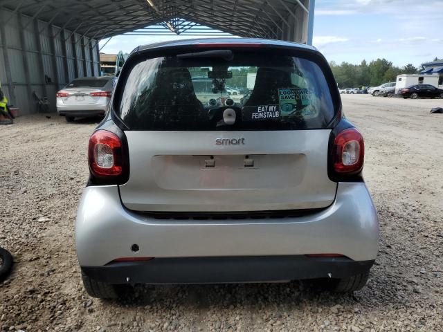 Photo 5 VIN: WMEFJ5DA6GK057472 - SMART FORTWO 