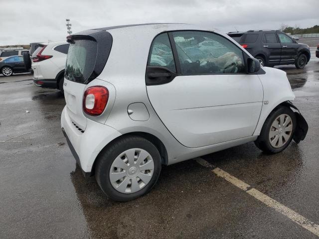 Photo 2 VIN: WMEFJ5DA6GK153201 - SMART FORTWO 