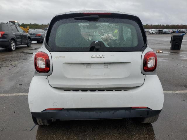 Photo 5 VIN: WMEFJ5DA6GK153201 - SMART FORTWO 