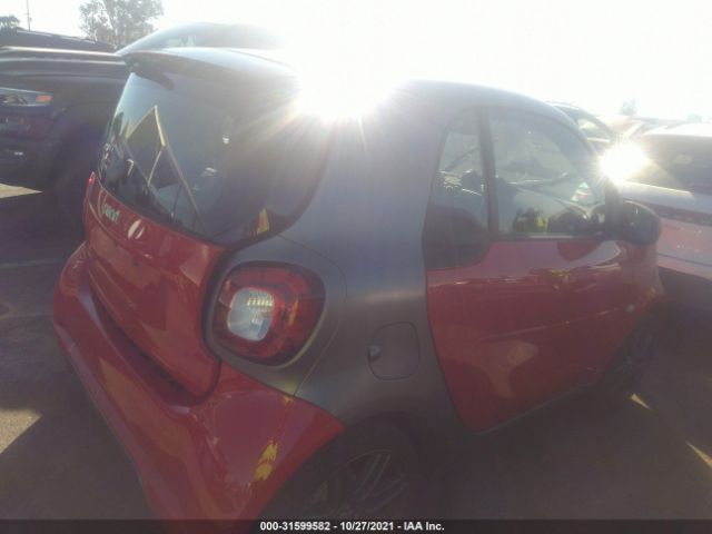 Photo 3 VIN: WMEFJ5DA6HK171635 - SMART FORTWO 