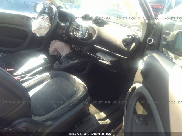 Photo 4 VIN: WMEFJ5DA7GK065239 - SMART FORTWO 