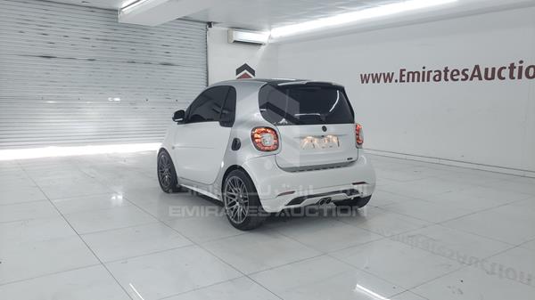 Photo 5 VIN: WMEFJ5DA7GK076273 - SMART FORTWO 