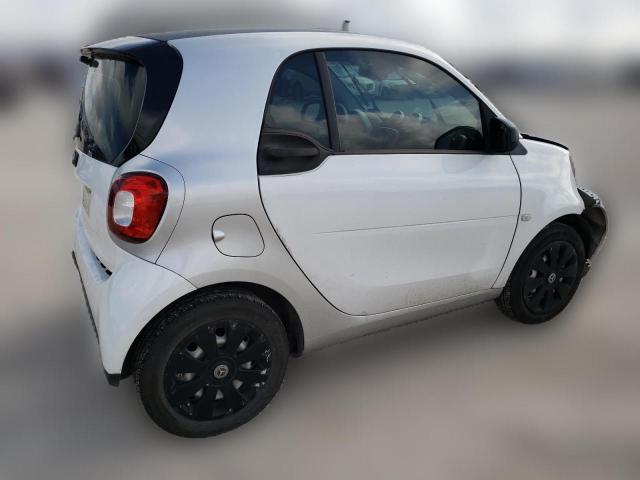 Photo 2 VIN: WMEFJ5DA7GK125343 - SMART FORTWO 