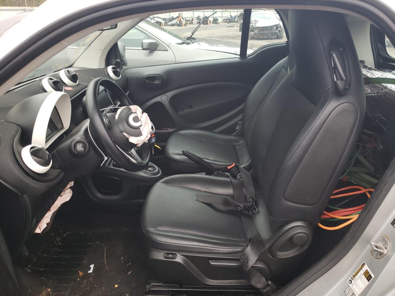 Photo 21 VIN: WMEFJ5DA7GK137220 - SMART FORTWO 