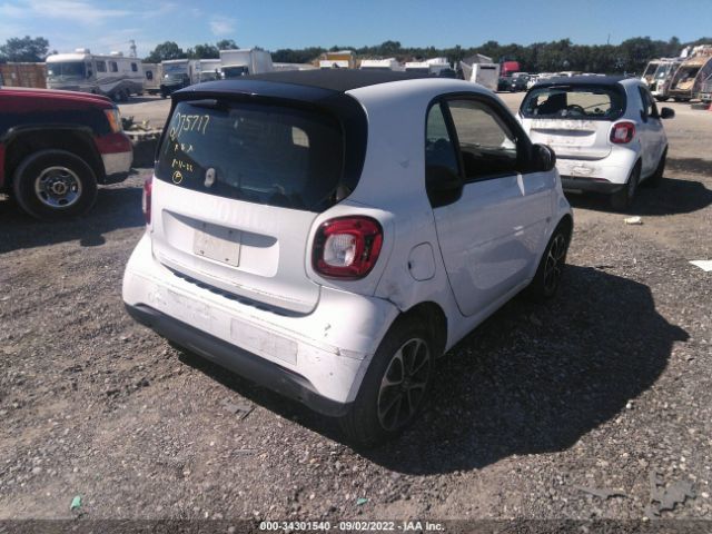 Photo 3 VIN: WMEFJ5DA7HK175905 - SMART FORTWO 