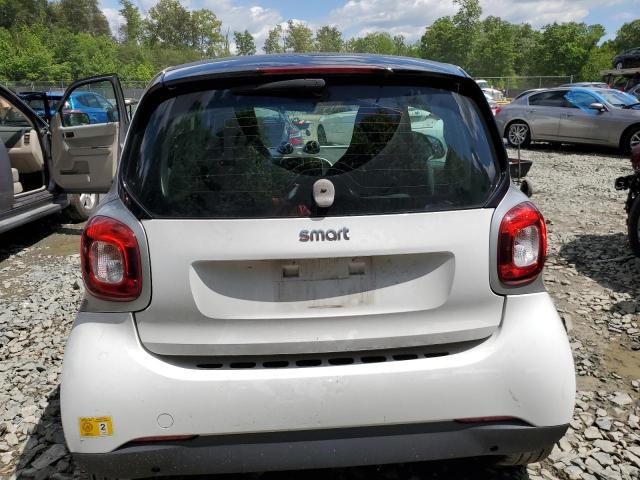 Photo 5 VIN: WMEFJ5DA8GK044884 - SMART FORTWO 