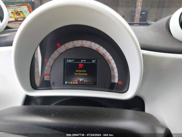 Photo 6 VIN: WMEFJ5DA8GK059580 - SMART FORTWO 