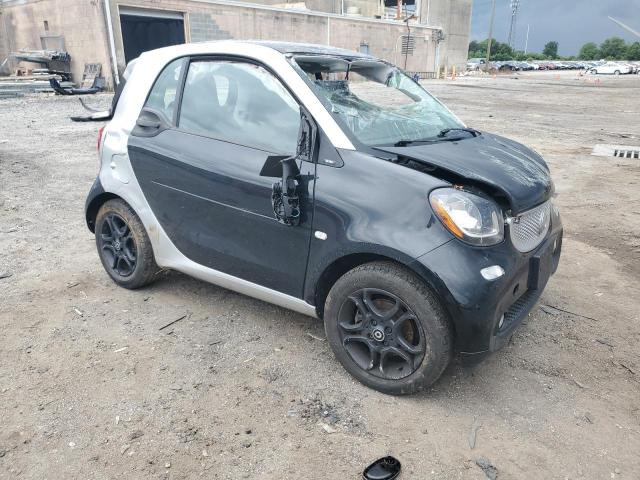 Photo 3 VIN: WMEFJ5DA8GK076301 - SMART FORTWO 