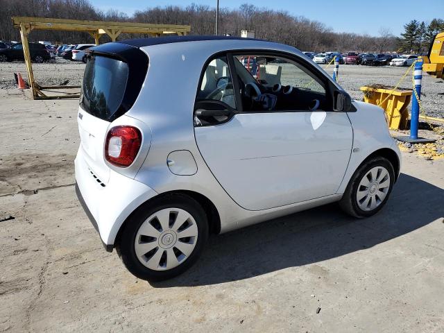 Photo 2 VIN: WMEFJ5DA8GK123648 - SMART FORTWO 