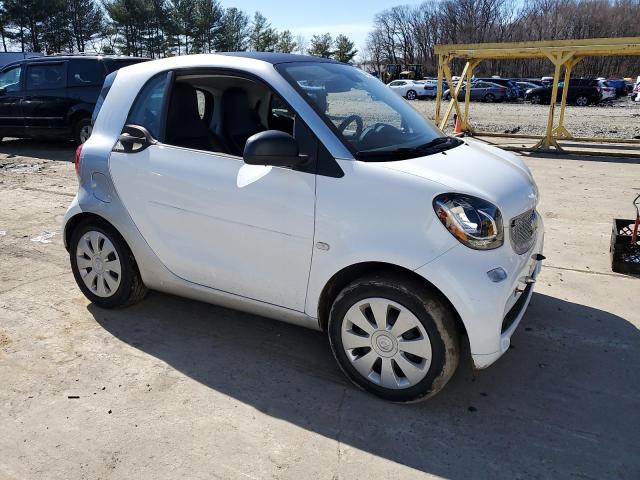 Photo 3 VIN: WMEFJ5DA8GK123648 - SMART FORTWO 