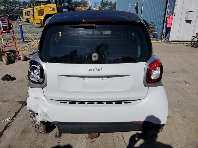 Photo 5 VIN: WMEFJ5DA8GK123648 - SMART FORTWO 