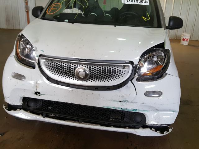 Photo 8 VIN: WMEFJ5DA8GK141745 - SMART FORTWO 