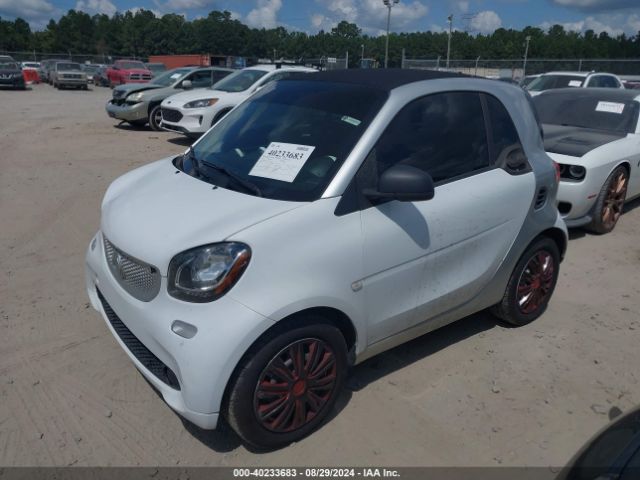 Photo 1 VIN: WMEFJ5DA8HK173113 - SMART FORTWO 