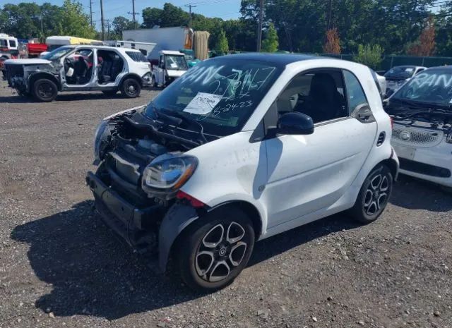 Photo 1 VIN: WMEFJ5DA8HK218406 - SMART FORTWO 