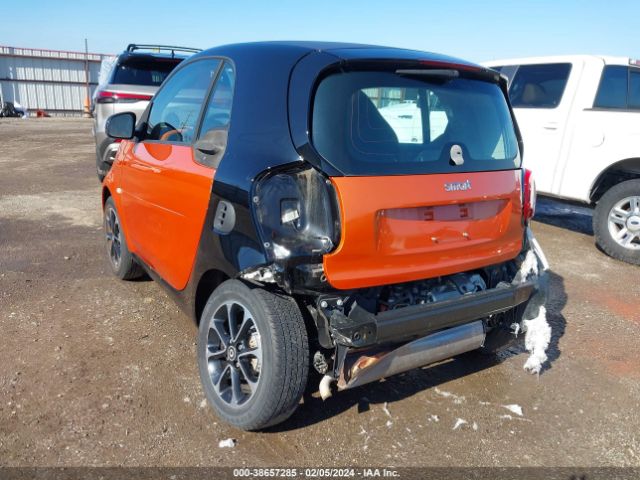 Photo 5 VIN: WMEFJ5DA9GK048233 - SMART FORTWO 