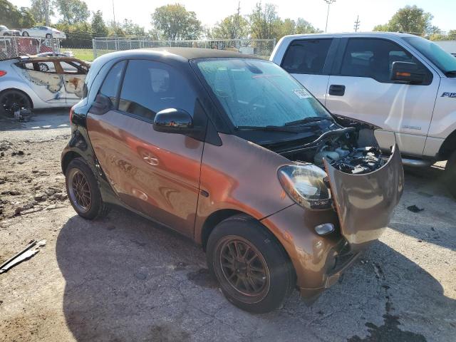 Photo 3 VIN: WMEFJ5DA9GK060432 - SMART FORTWO 