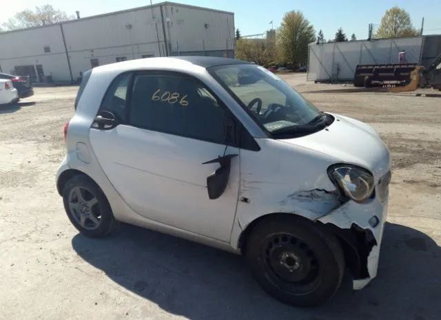 Photo 0 VIN: WMEFJ5DA9GK125621 - SMART FORTWO 