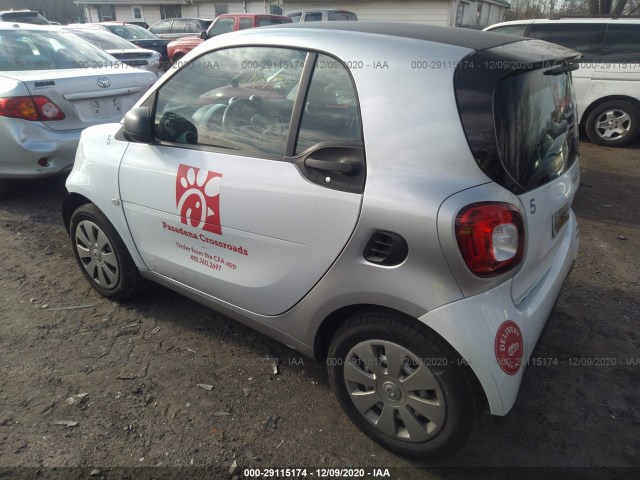 Photo 2 VIN: WMEFJ5DA9GK139874 - SMART FORTWO 