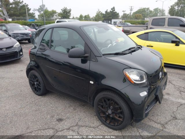 Photo 0 VIN: WMEFJ5DA9HK185481 - SMART FORTWO 