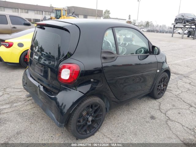 Photo 3 VIN: WMEFJ5DA9HK185481 - SMART FORTWO 