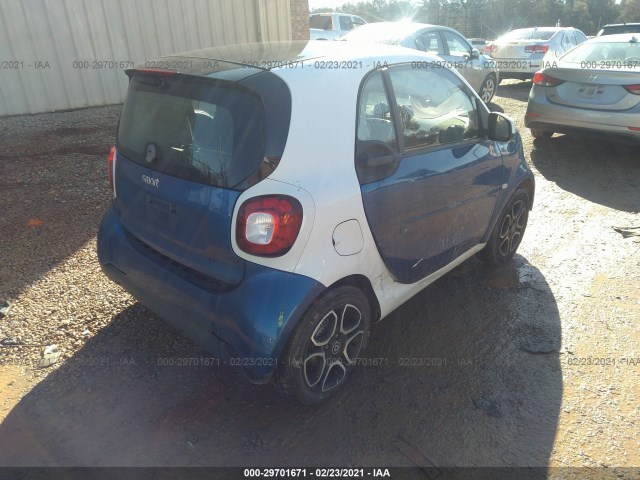 Photo 3 VIN: WMEFJ5DAXGK059113 - SMART FORTWO 