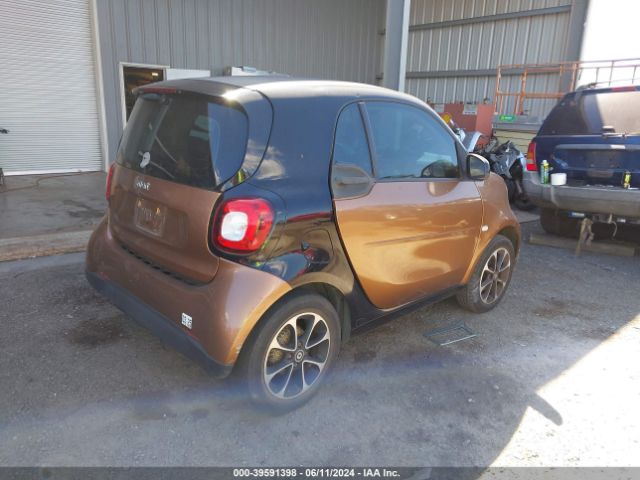 Photo 3 VIN: WMEFJ5DAXGK070662 - SMART FORTWO 