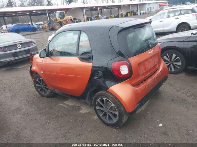 Photo 2 VIN: WMEFJ5DAXGK079765 - SMART FORTWO 