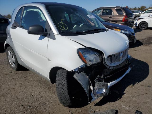 Photo 8 VIN: WMEFJ5DAXGK124879 - SMART FORTWO 