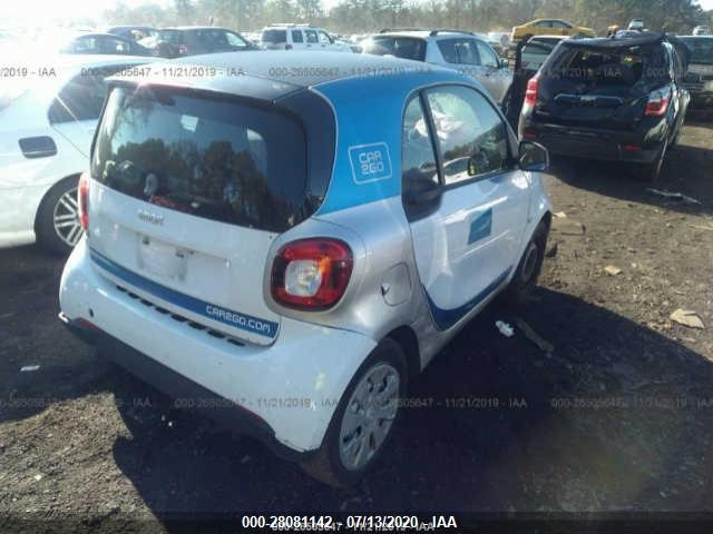 Photo 3 VIN: WMEFJ5DAXGK137454 - SMART FORTWO 