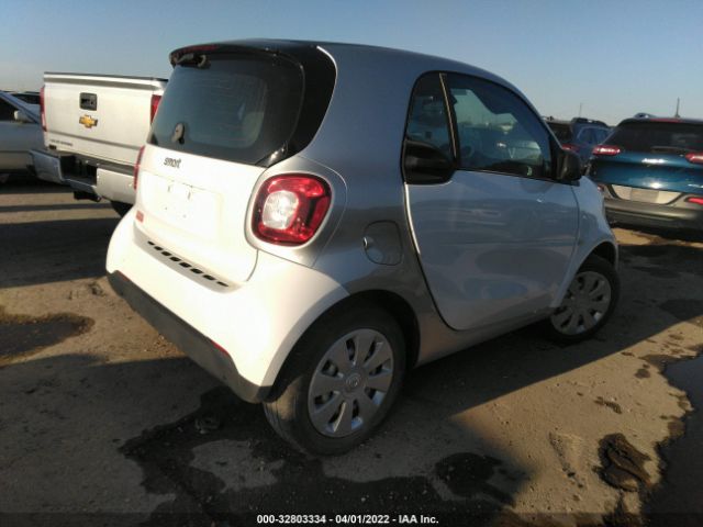 Photo 3 VIN: WMEFJ5DAXGK139141 - SMART FORTWO 