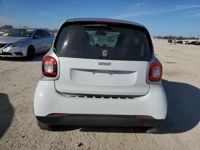 Photo 5 VIN: WMEFJ5DAXHK168267 - SMART FORTWO 