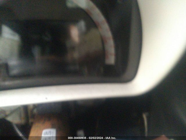 Photo 6 VIN: WMEFJ5DAXHK194609 - SMART FORTWO 