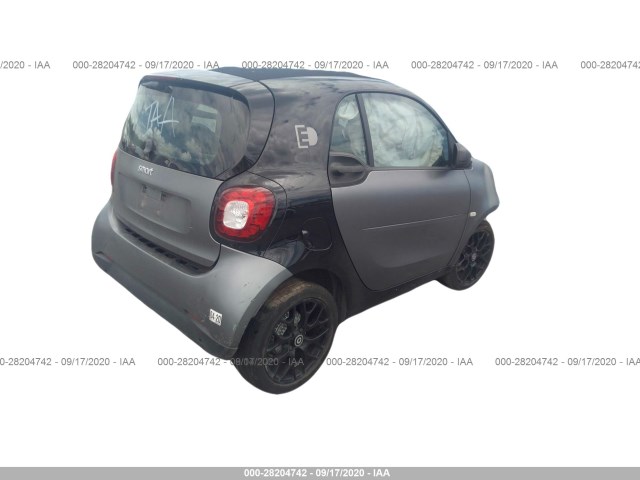 Photo 3 VIN: WMEFJ9BA0JK271424 - SMART FORTWO ELECTRIC DRIVE 