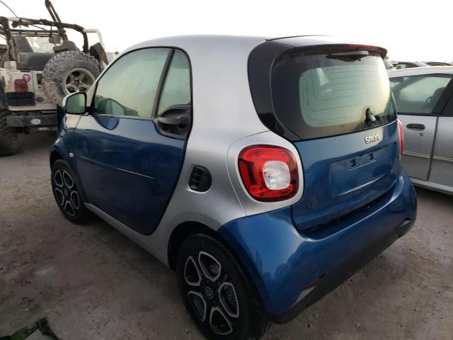 Photo 2 VIN: WMEFJ9BA1JK307721 - SMART FORTWO 