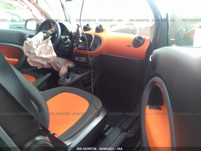 Photo 4 VIN: WMEFJ9BA1JK317326 - SMART FORTWO ELECTRIC DRIVE 