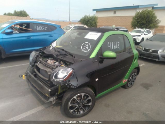 Photo 1 VIN: WMEFJ9BA2HK228567 - SMART FORTWO ELECTRIC DRIVE 